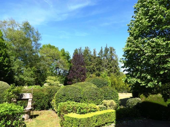 Image No.30-7 Bed House for sale