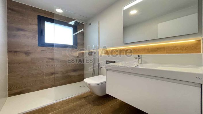 Image No.25-2 Bed Apartment for sale