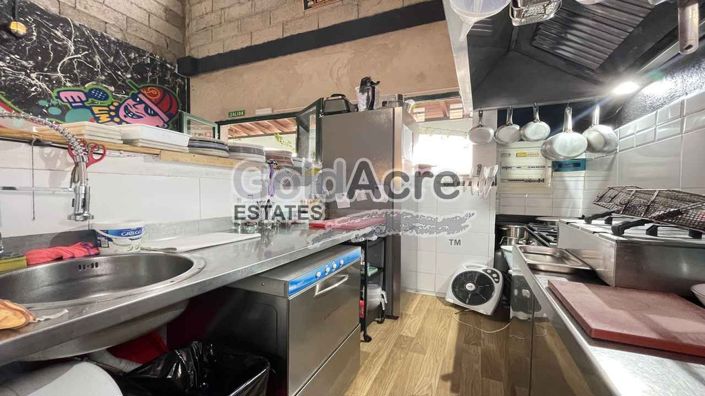 Image No.7-Comercial en venta