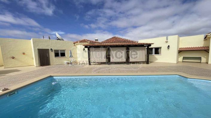 Image No.21-2 Bed Villa for sale