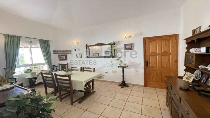 Image No.29-2 Bed Villa for sale