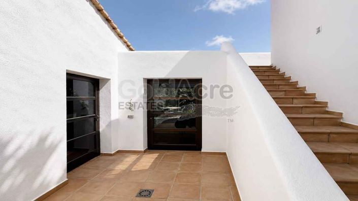 Image No.27-4 Bed Villa for sale