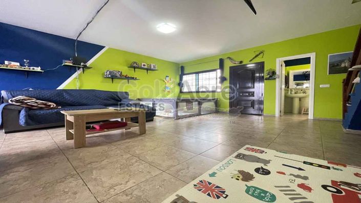 Image No.21-3 Bed House for sale
