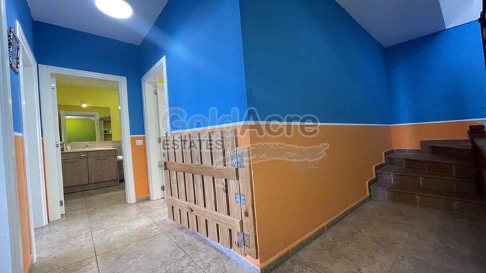 Image No.26-3 Bed House for sale