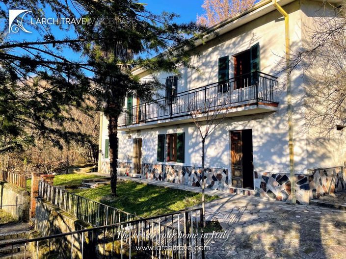 Image No.2-Maison de 3 chambres à vendre à Fivizzano