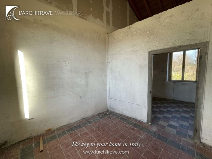 Image No.9-3 Bed House for sale