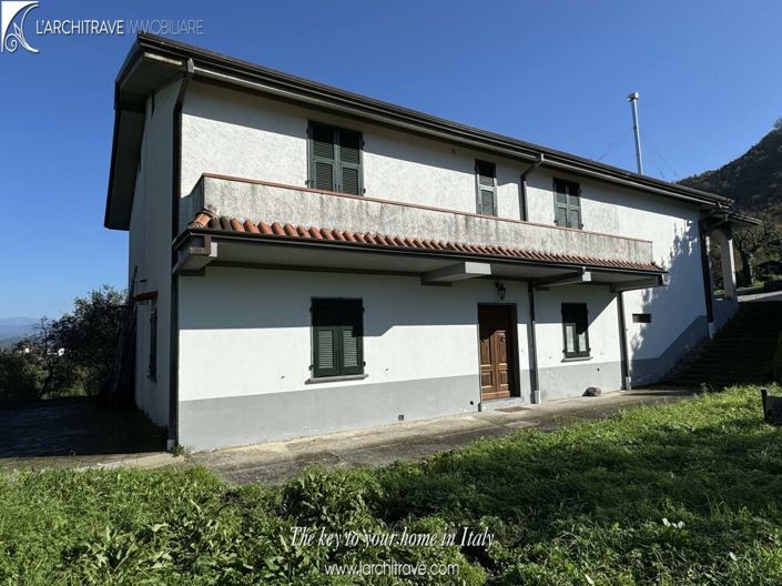 Image No.3-5 Bed House for sale