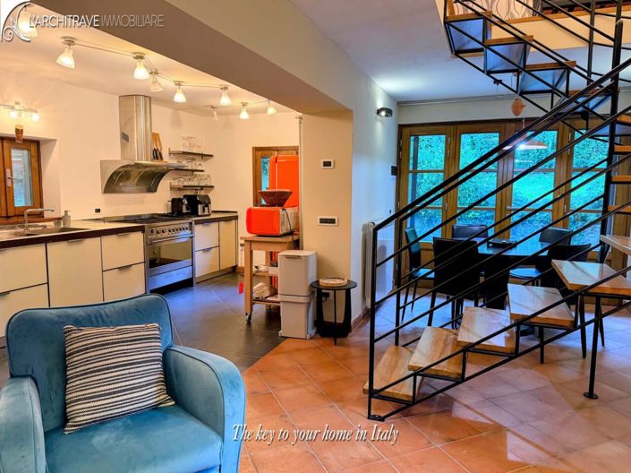 Image No.6-2 Bed House for sale