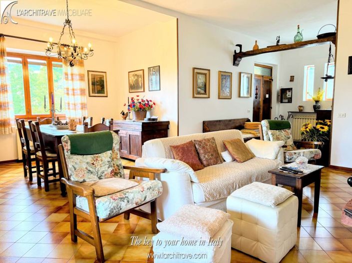 Image No.5-3 Bed House for sale