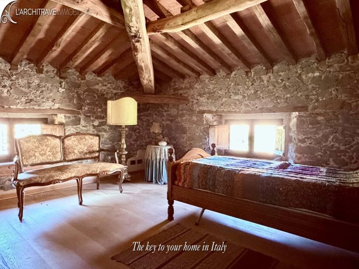 Image No.7-4 Bed House for sale