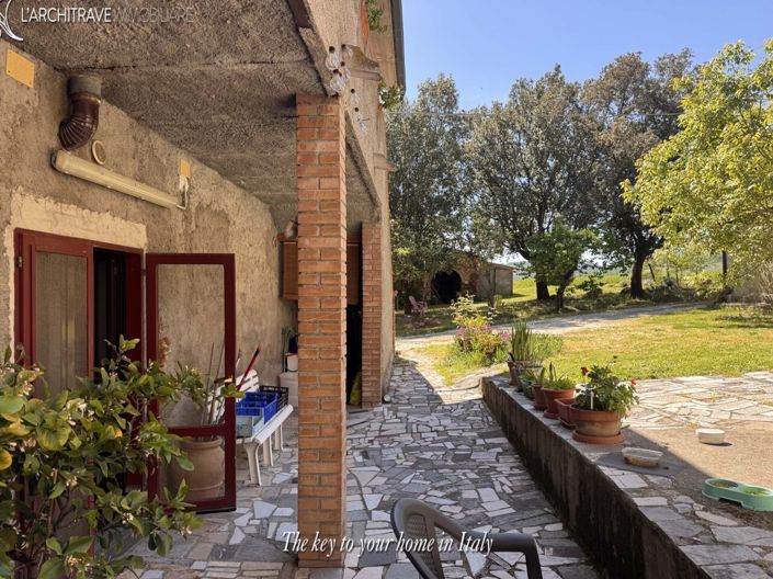 Image No.3-4 Bed House for sale