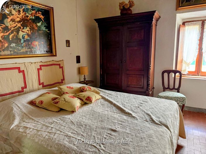 Image No.10-4 Bed House for sale