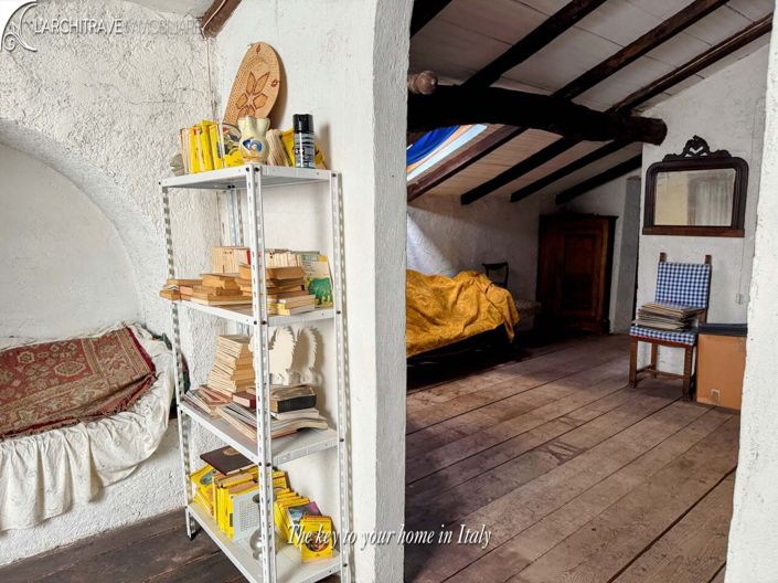 Image No.14-4 Bed House for sale