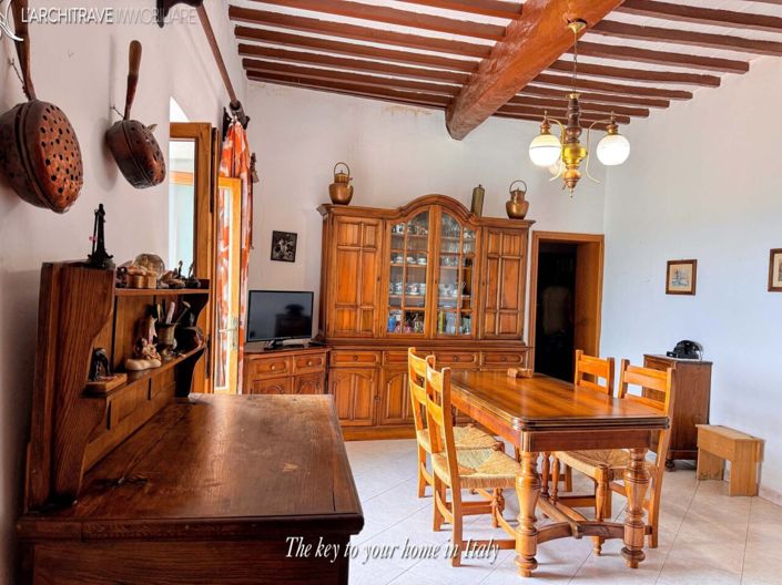 Image No.3-3 Bed House for sale