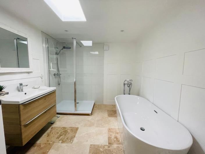 Image No.9-4 Bed House for sale