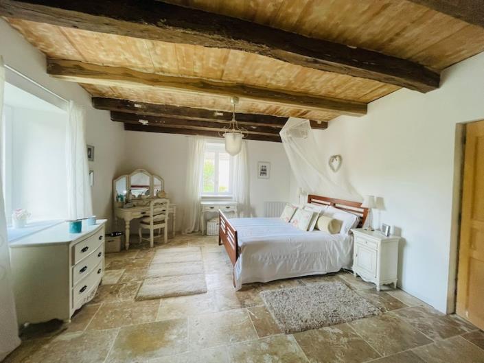 Image No.4-4 Bed House for sale