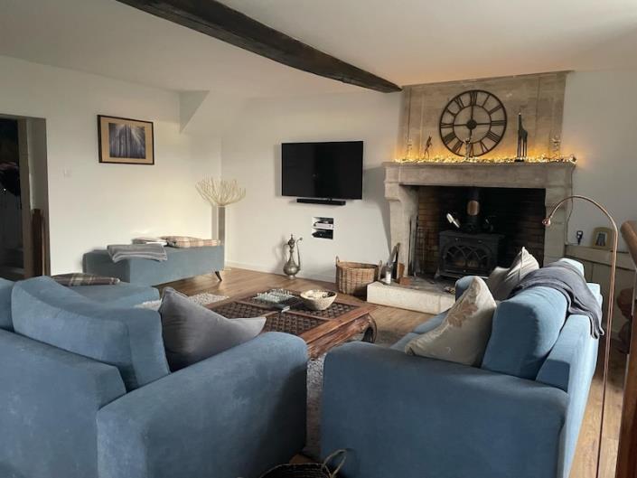 Image No.6-4 Bed Country Property for sale
