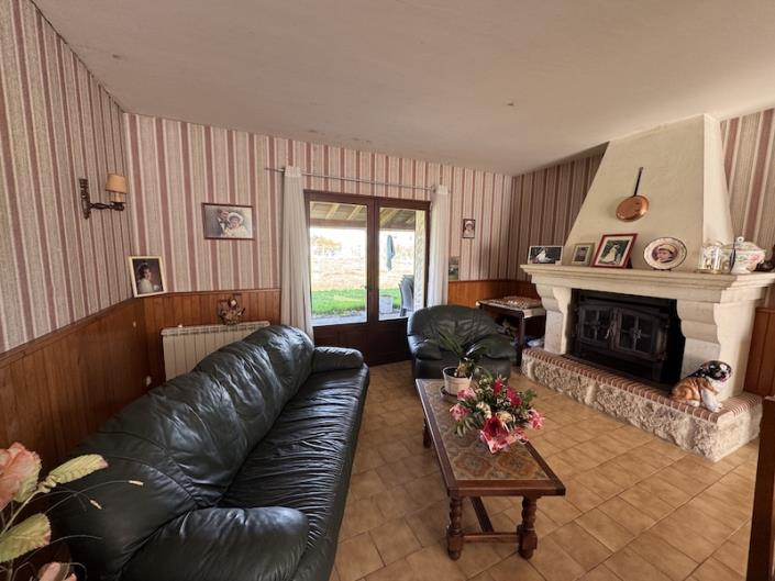 Image No.2-3 Bed Bungalow for sale