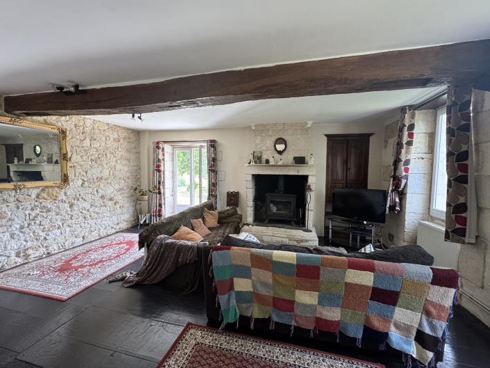 Image No.4-Propriété de pays de 8 chambres à vendre à Chalais