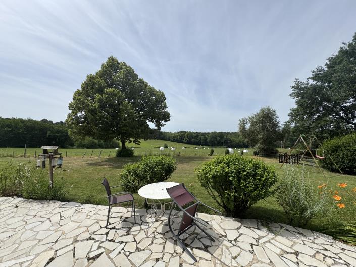 Image No.9-Propriété de pays de 8 chambres à vendre à Chalais