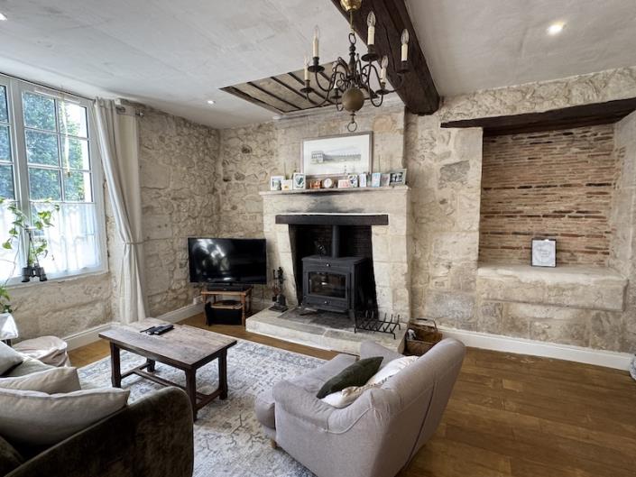 Image No.4-8 Bed Village House for sale