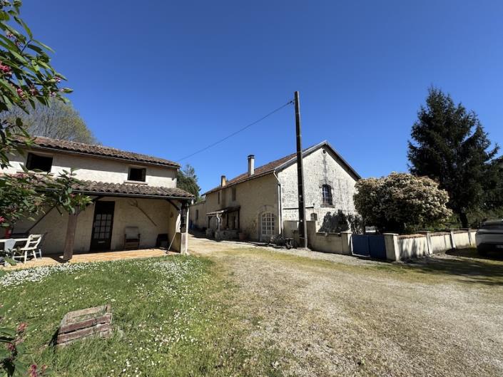 Image No.9-9 Bed Country House for sale