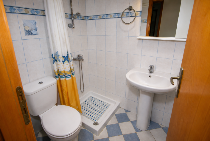 Image No.9-3 Bed House for sale