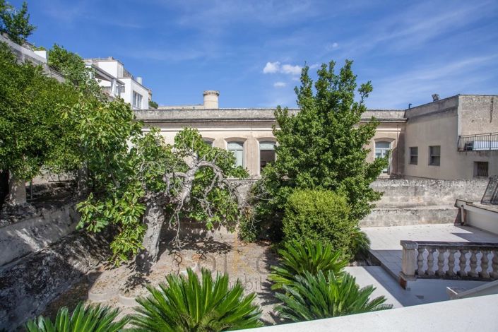 Image No.20-4 Bed House for sale
