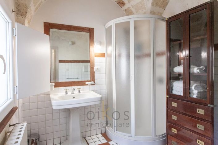 Image No.26-4 Bed House for sale