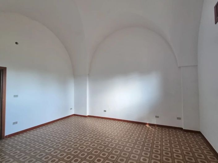 Image No.10-2 Bed Villa for sale