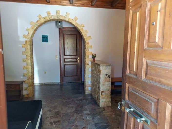 Image No.2-4 Bed House for sale
