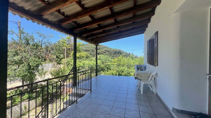 Image No.11-2 Bed House for sale