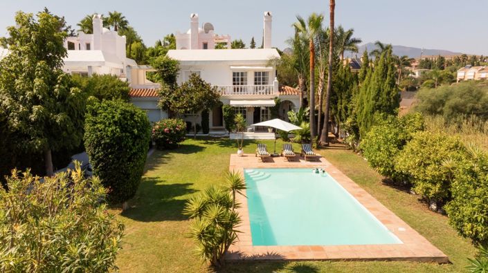 Image No.4-Villa de 4 chambres à vendre à Estepona
