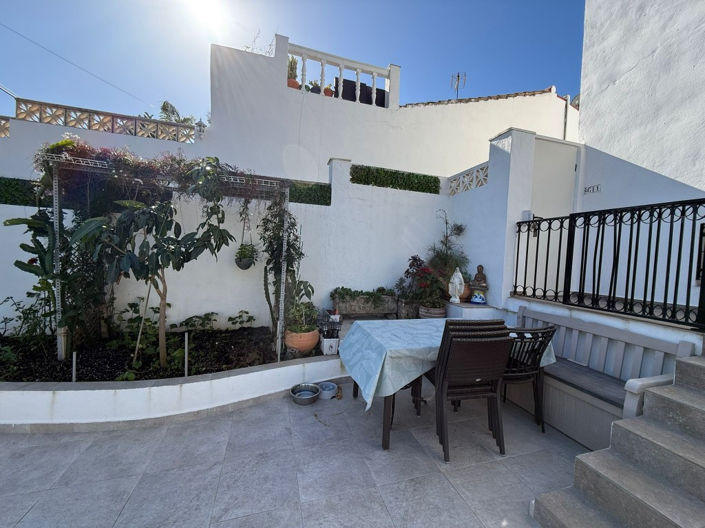 Image No.6-3 Bed Villa for sale