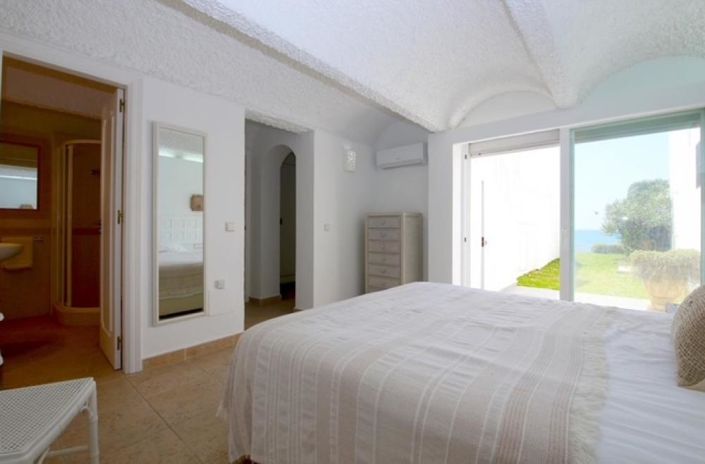 Image No.7-Villa de 2 chambres à vendre à Estepona