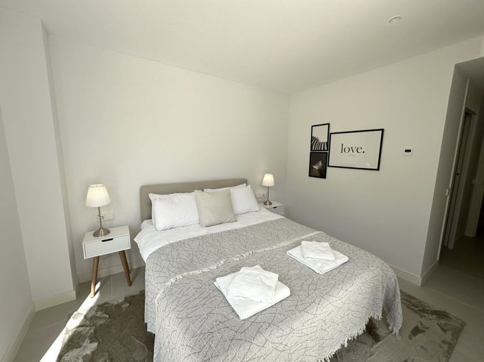 Image No.19-3 Bed Apartment for sale