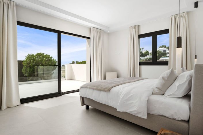 Image No.23-4 Bed Villa for sale