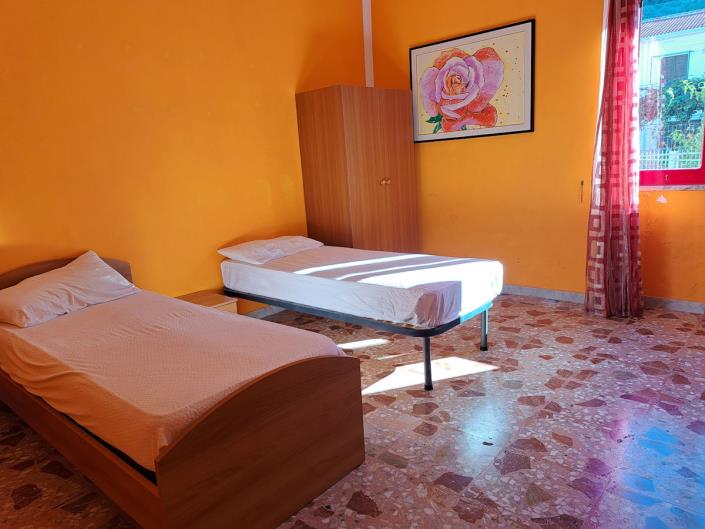 Image No.12-3 Bed Apartment for sale