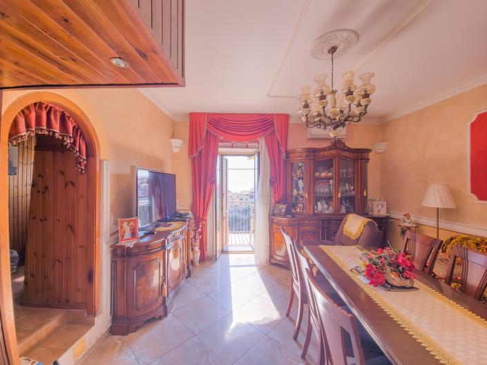 Image No.8-3 Bed Townhouse for sale