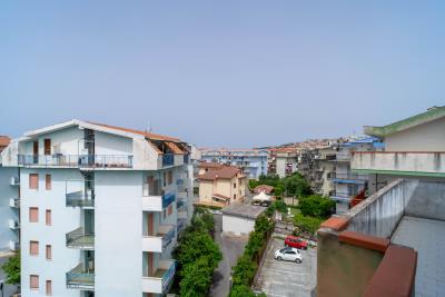 View-of-Park