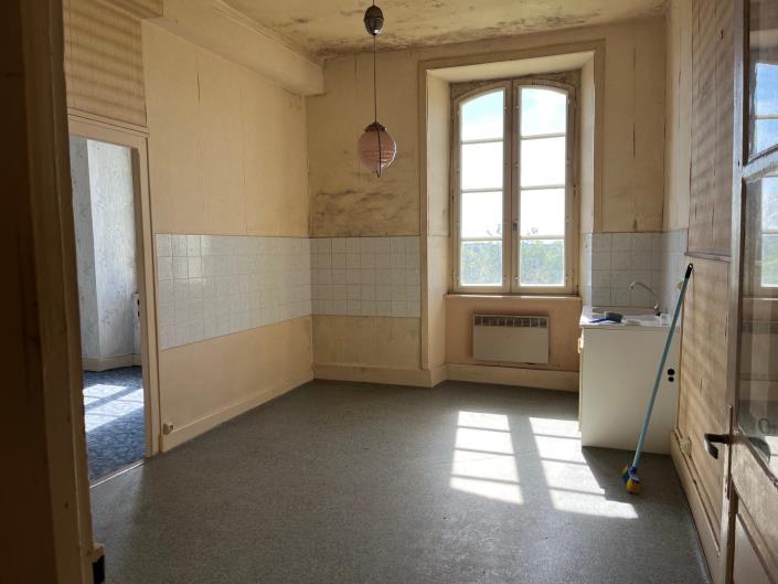 Image No.16-5 Bed Village House for sale