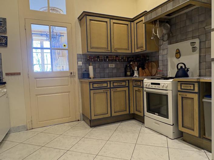 Image No.6-5 Bed Village House for sale