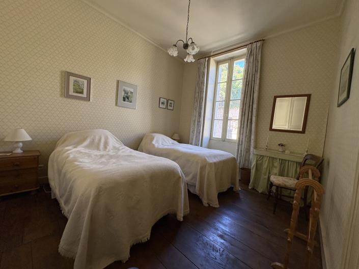 Image No.13-5 Bed Village House for sale