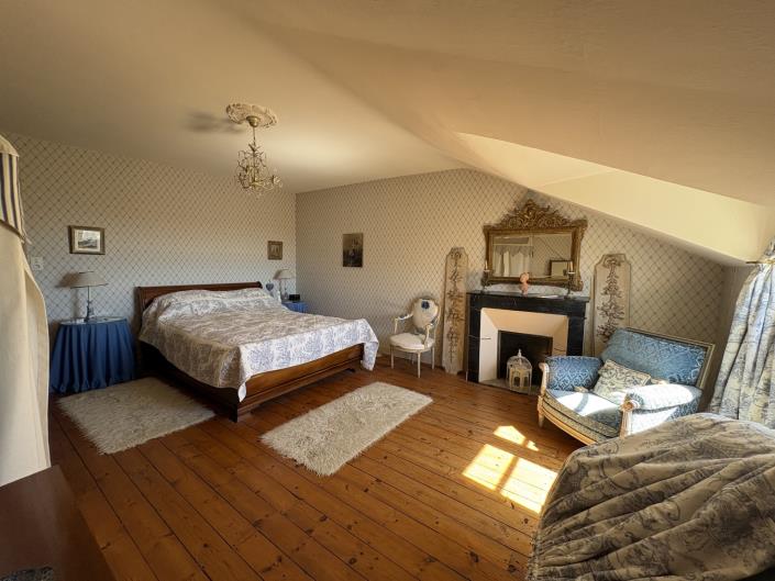 Image No.19-5 Bed Village House for sale