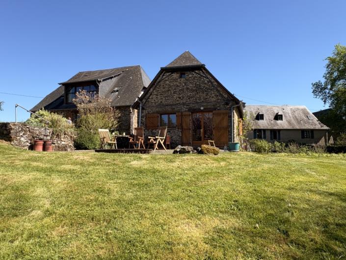 Image No.28-8 Bed Country Property for sale