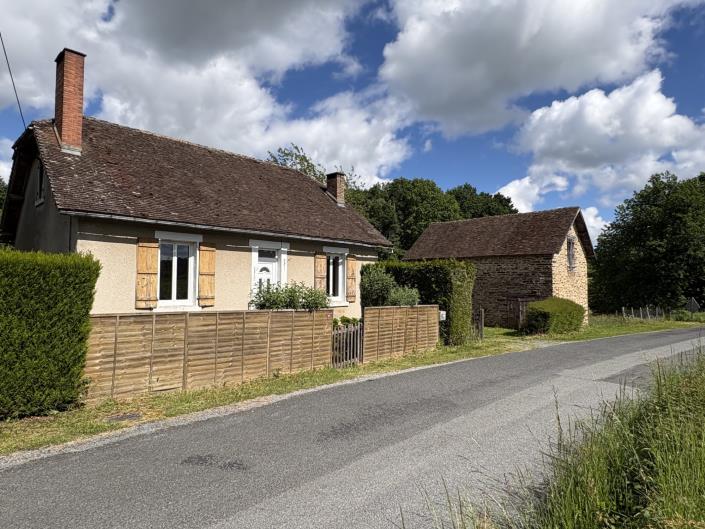 Image No.2-3 Bed Farmhouse for sale