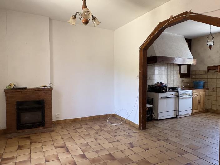 Image No.7-4 Bed Village House for sale
