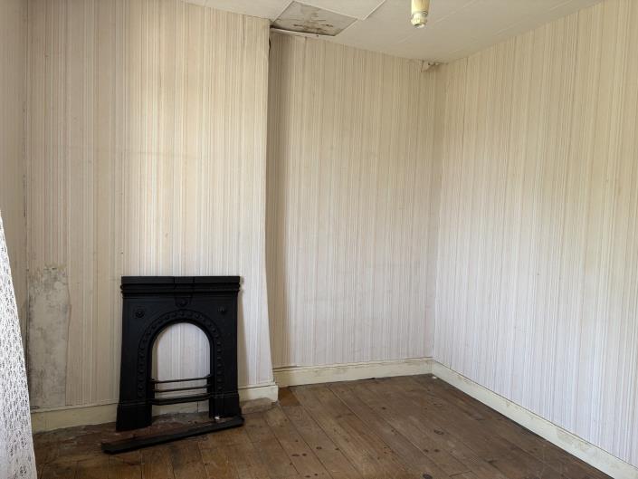 Image No.15-4 Bed Village House for sale
