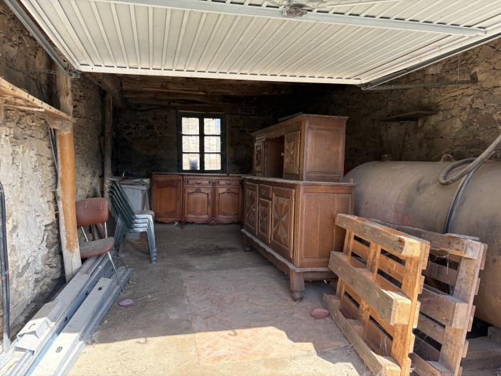 Image No.11-4 Bed Country House for sale