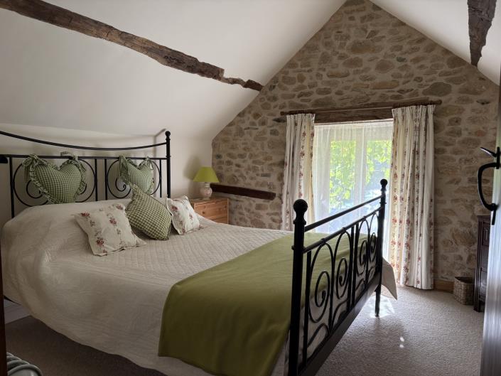 Image No.25-3 Bed Country Property for sale